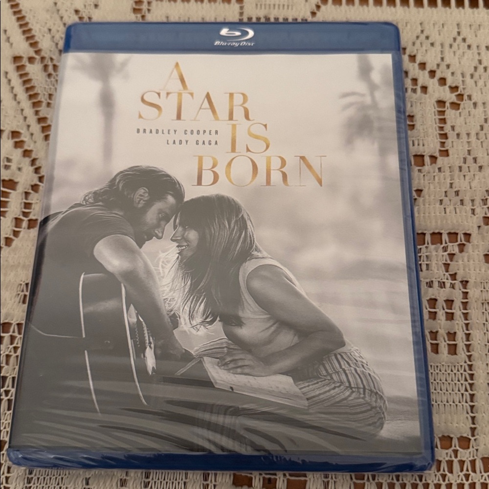 A Star is Born Blu-ray Disc Sealed